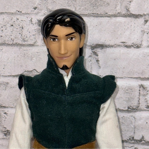 Disney Store Tangled FLYNN RYDER 12" Classic Doll Prince Rapunzel Boy Doll - Picture 2 of 10